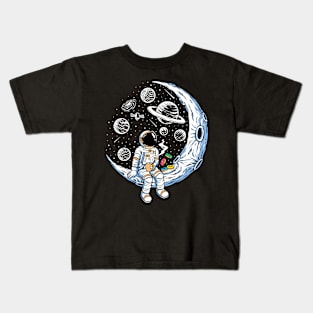 astronaut drinking coffee eating donuts Kids T-Shirt